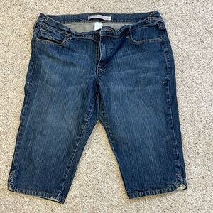 Size 14 Women’s Bermudas